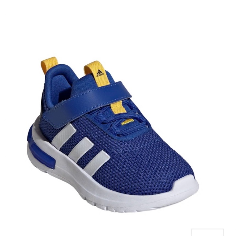 NWOT Adidas BOYS TODDLER RACER TR23 SNEAKER. Size 9K